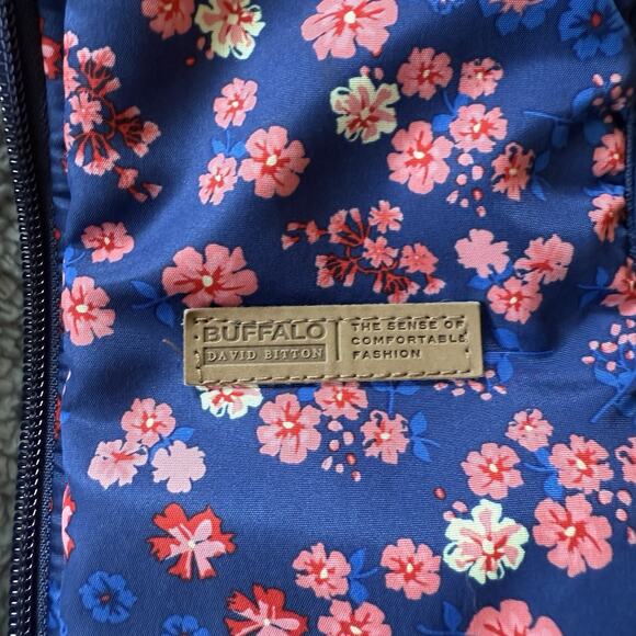 Buffalo David Bitton Reversible Vest Blue Puffer Sherpa Girl's X-Small‎ 5/6 - Picture 3 of 7